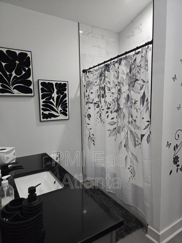 6305 Shannon Pkwy S #205 - Photo 6 of 9