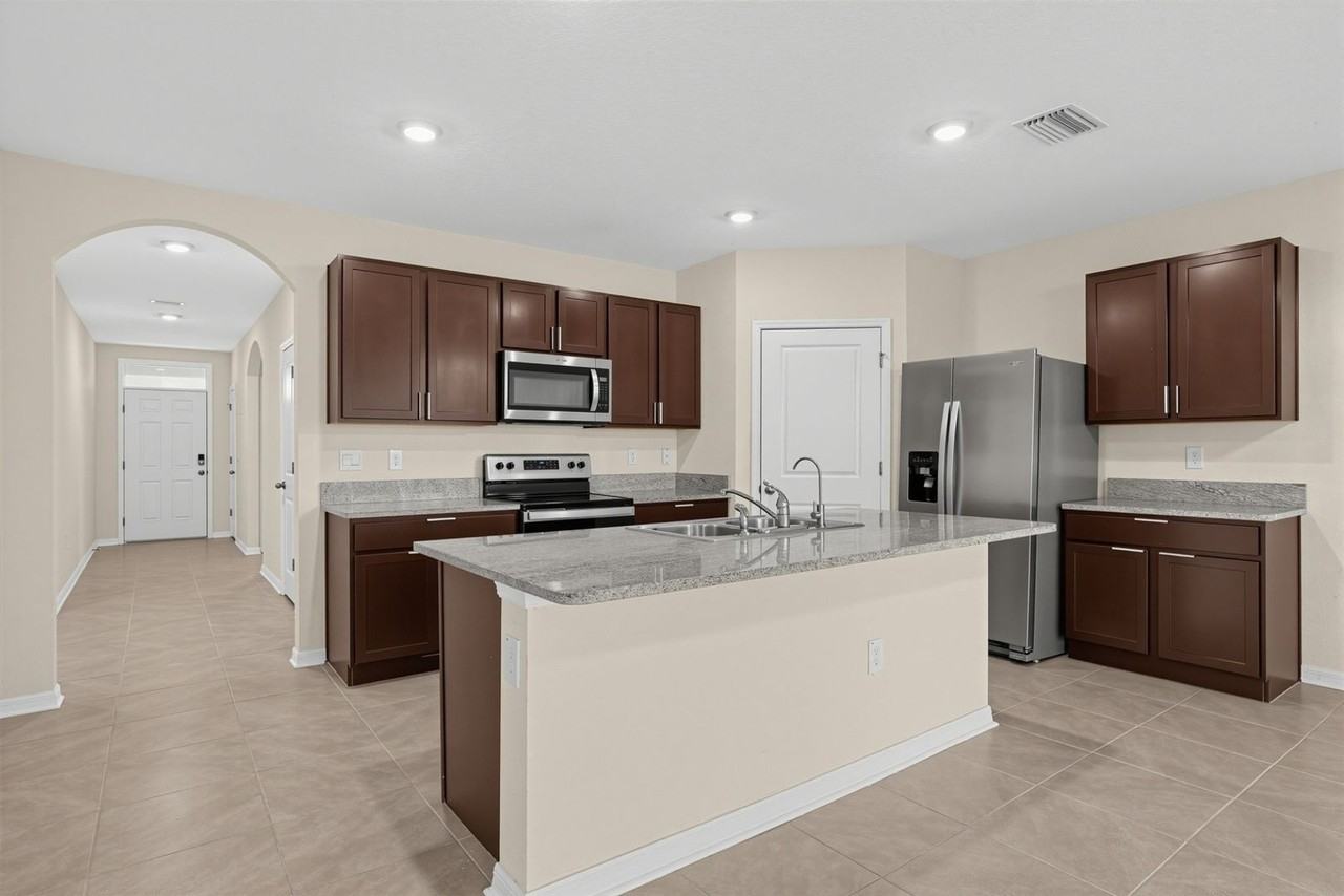 34311 Jasper Stone Dr - Photo 3 of 23