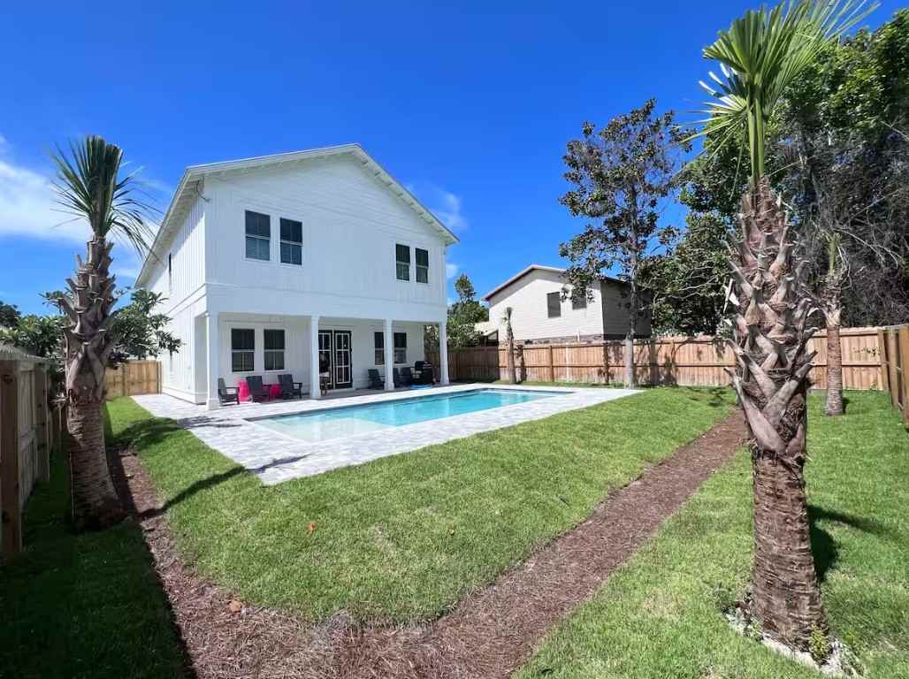 4547 Luke Ave #NA - Photo 2 of 24