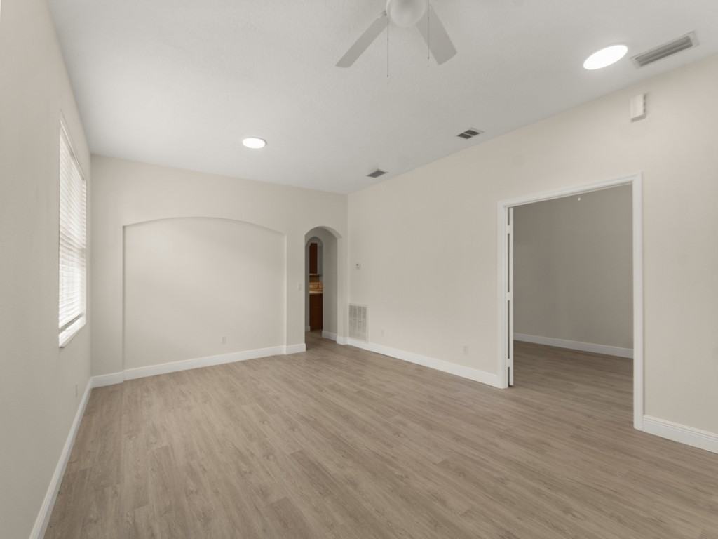 869 11th Dr #NA - Photo 5 of 19