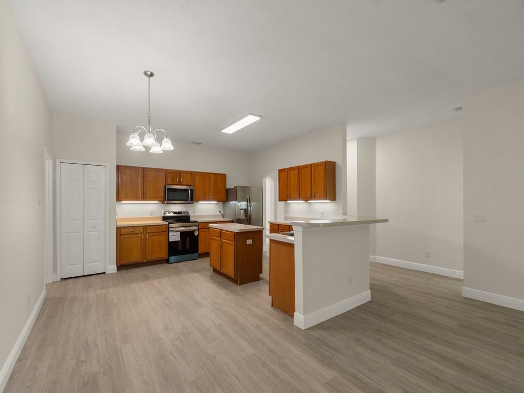 869 11th Dr #NA - Photo 6 of 19