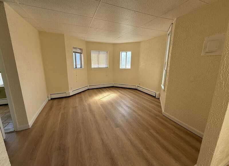 116 Brooks St #1 - Photo 3 of 6
