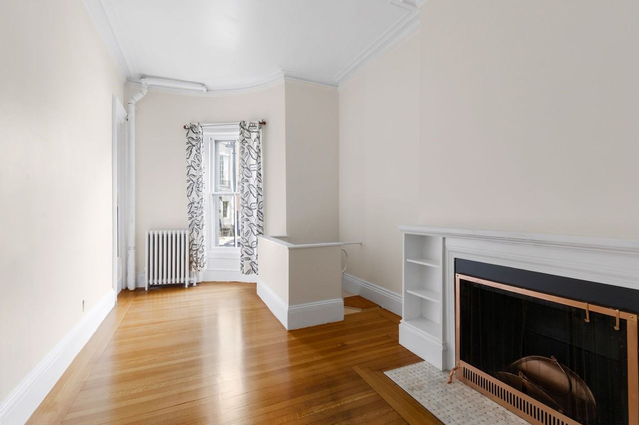 167 Beacon St #3 - Photo 3 of 14
