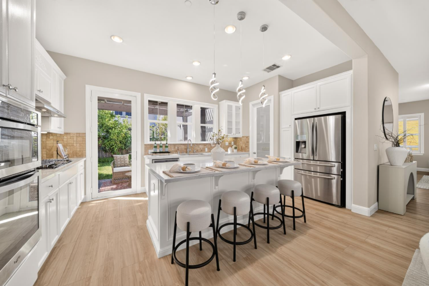 4266 Sunset View Dr #NA - Photo 5 of 18