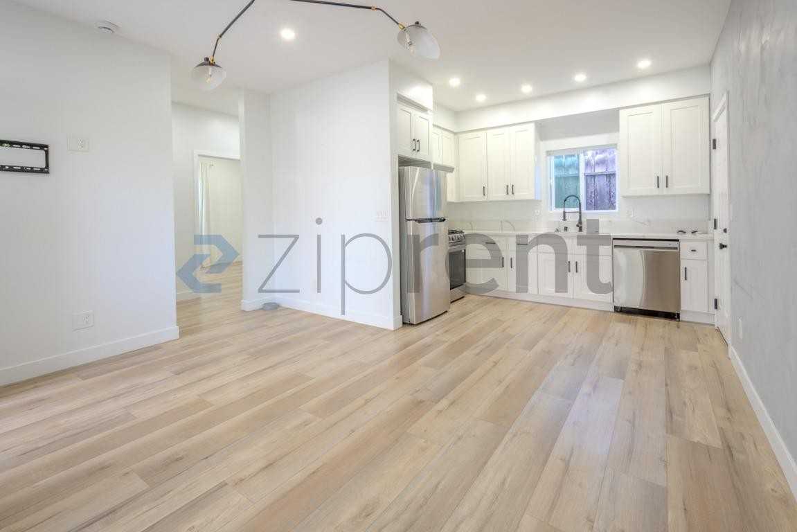 1325 5th Ave - Photo 4 of 15