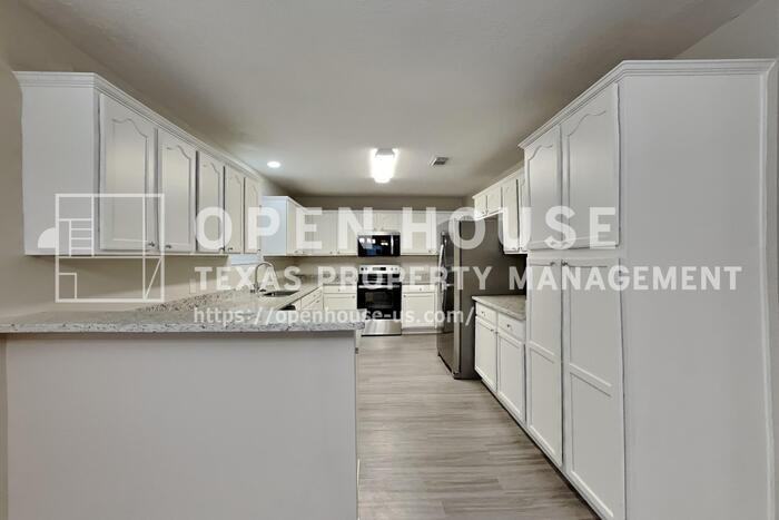 2457 Ripplewood Dr - Photo 5 of 21