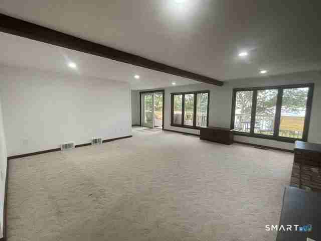 10 Bluff Rd W - Photo 5 of 29