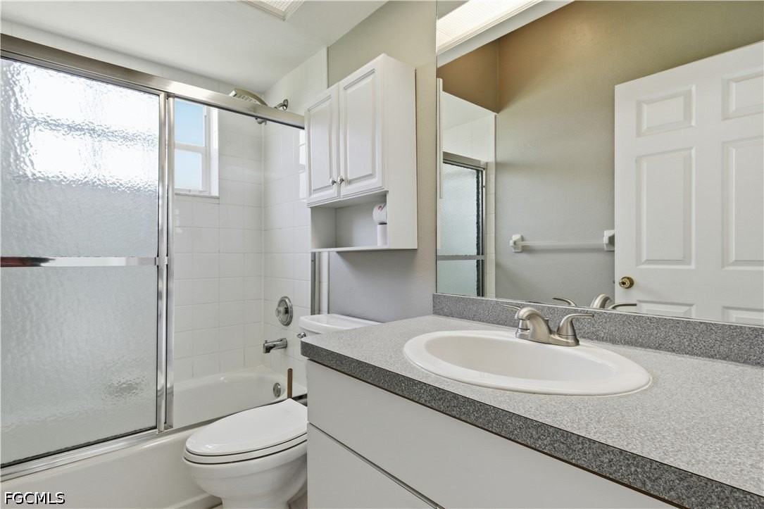 318 Se 21st St - Photo 5 of 13