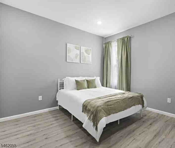 153 Danforth Ave #2 - Photo 4 of 7