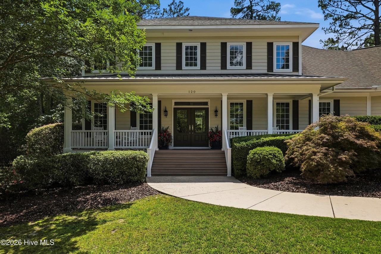 120 Woodenbridge Ln - Photo 2 of 50
