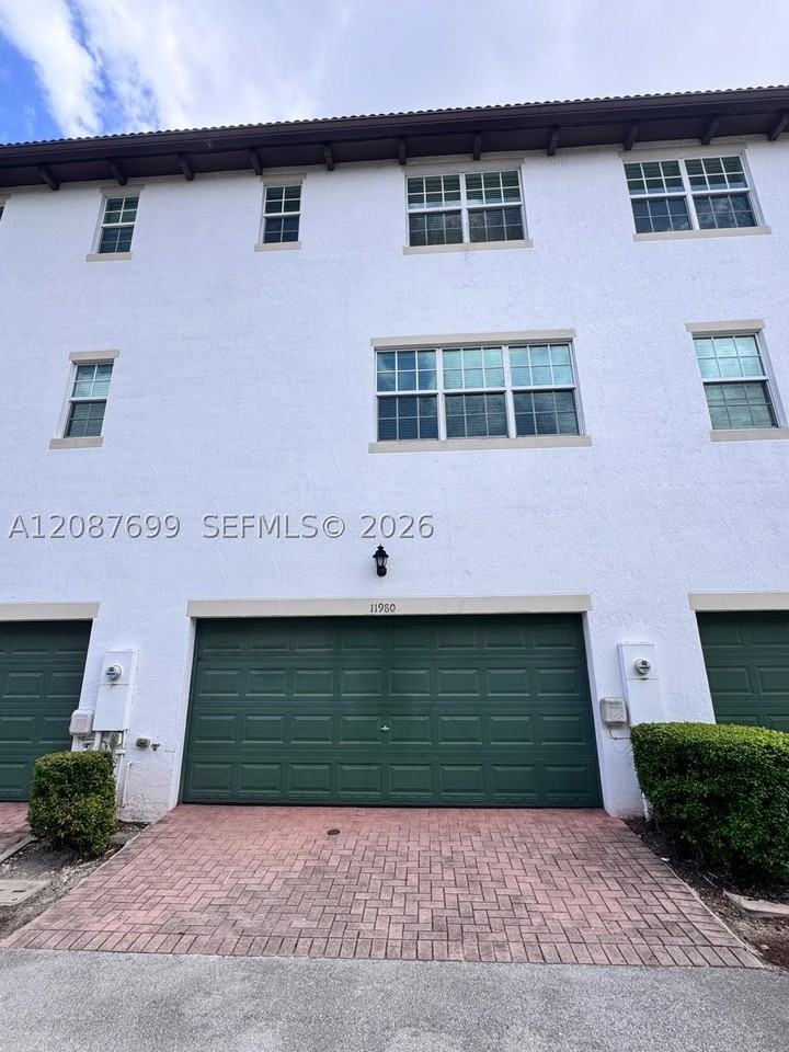 11980 Sw 29th St - Photo 4 of 50