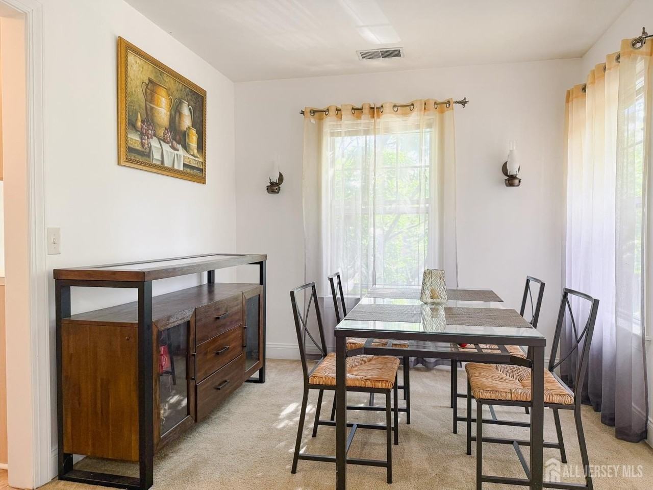 614 Middlesex Ave - Photo 6 of 21