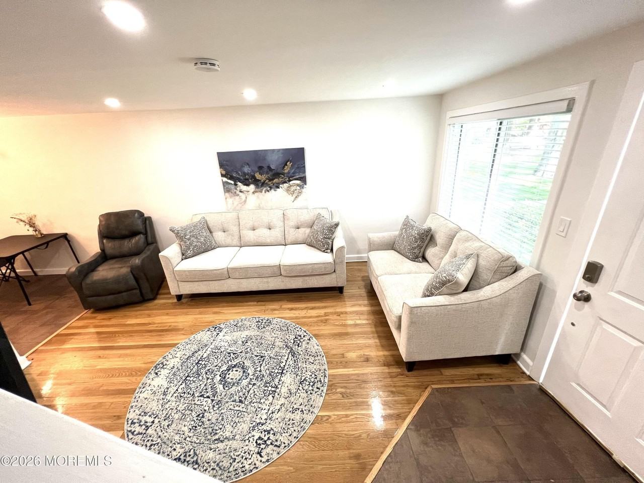 130 Glenbrook Pkwy #8D - Photo 2 of 9