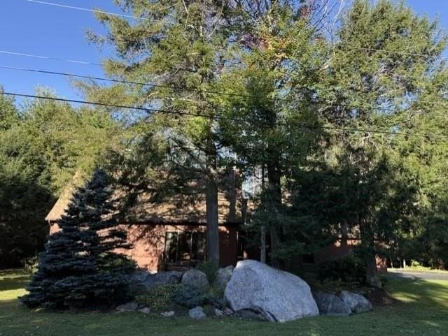 8 Mill Pond Rd - Photo 2 of 17