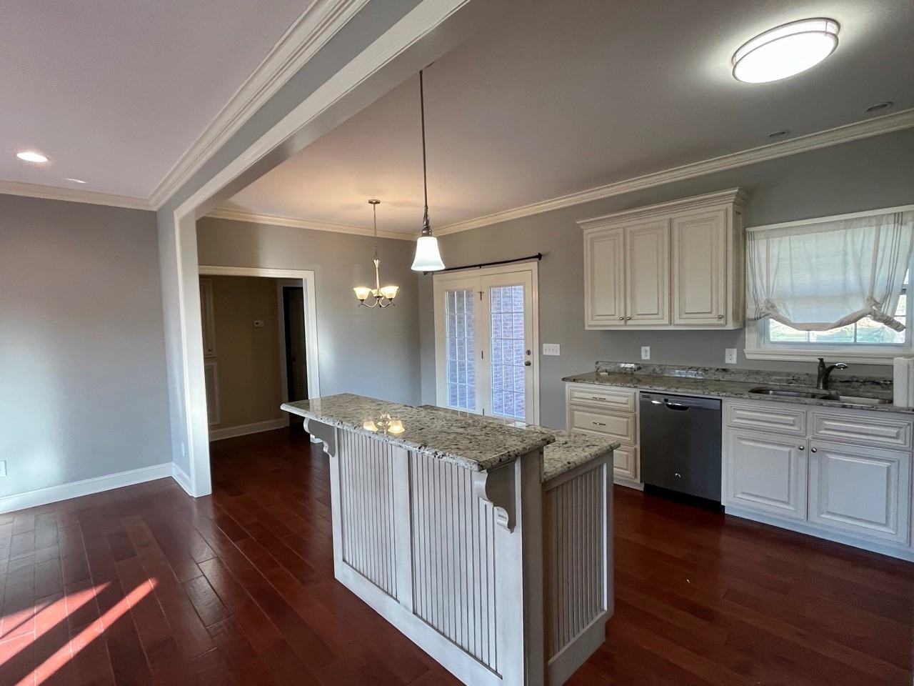 47 Hummingbird Ln - Photo 4 of 20