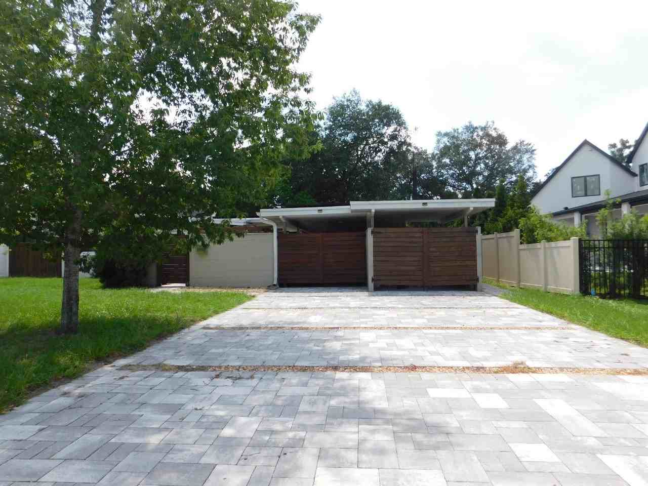 2252 Howard Dr - Photo 2 of 11