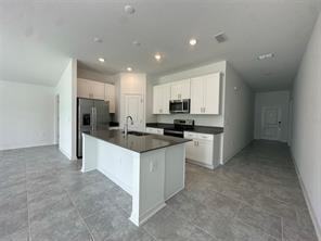 723 Grove St - Photo 6 of 20