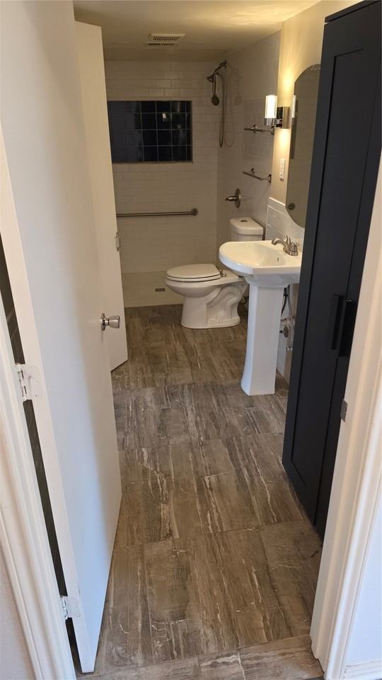 2733 Silver Creek Dr #104 - Photo 5 of 15