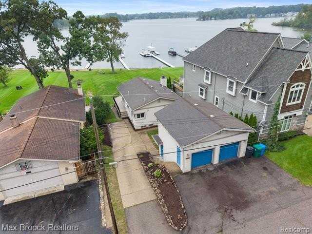 4151 Bluebird Dr - Photo 5 of 47