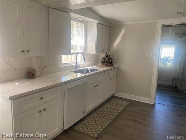 16228 Kirkshire Ave - Photo 5 of 16