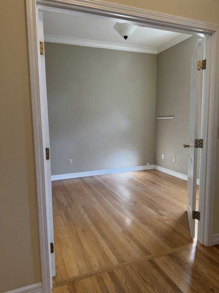 605 Kautz Ct #1 - Photo 3 of 15