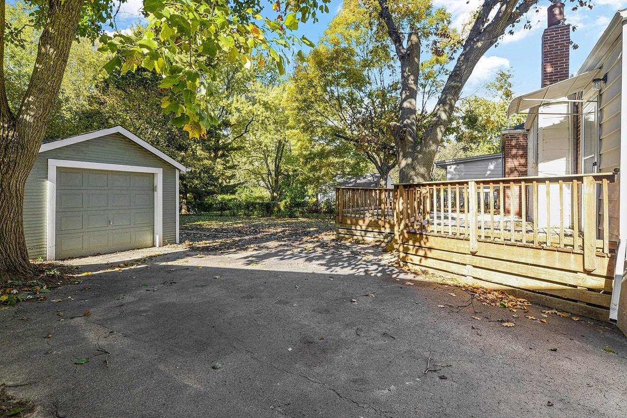 1305 S New Florissant Rd #1 - Photo 7 of 25