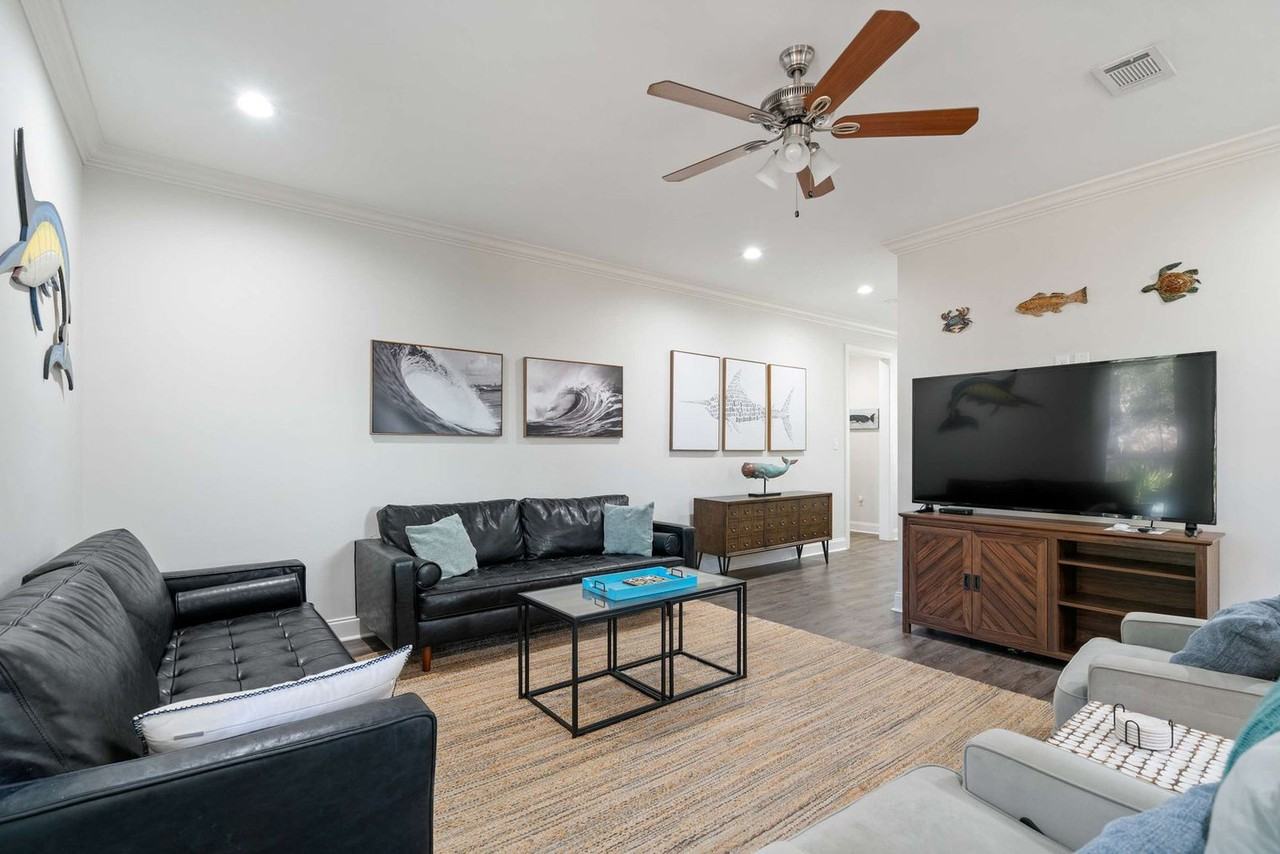11 Sunrise Cir #1633098P - Photo 2 of 40