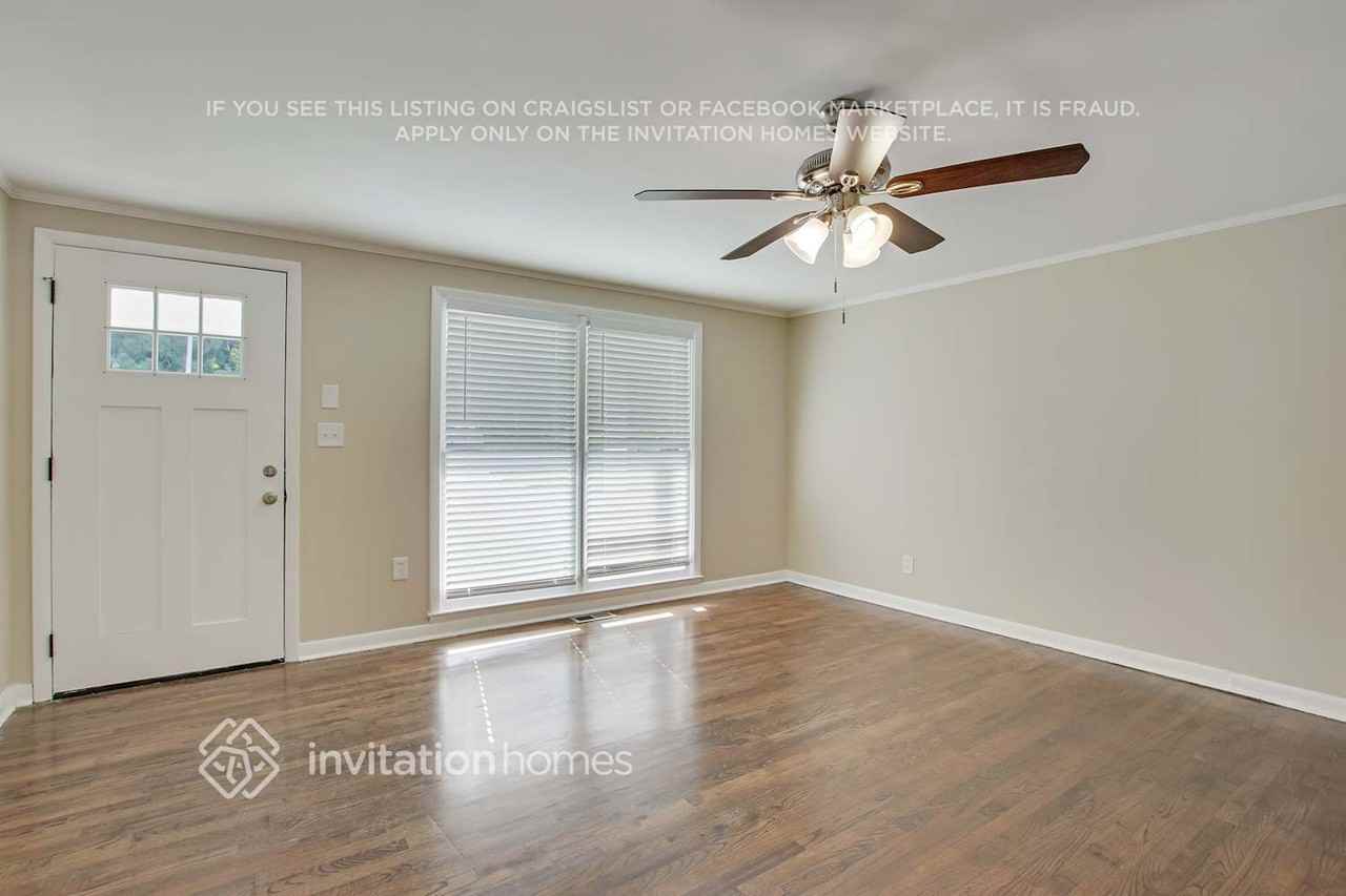 6069 Wisteria Ln - Photo 3 of 20