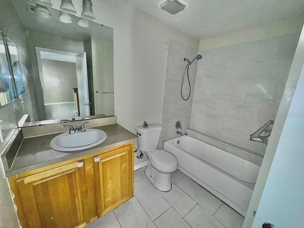 FL-435 & Westgate Dr #204 - Photo 6 of 9