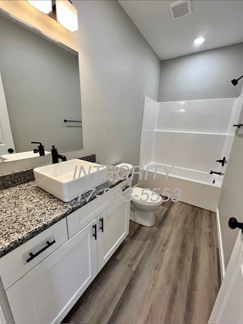 896 South Spring Hill Avenue - Photo 6 of 12