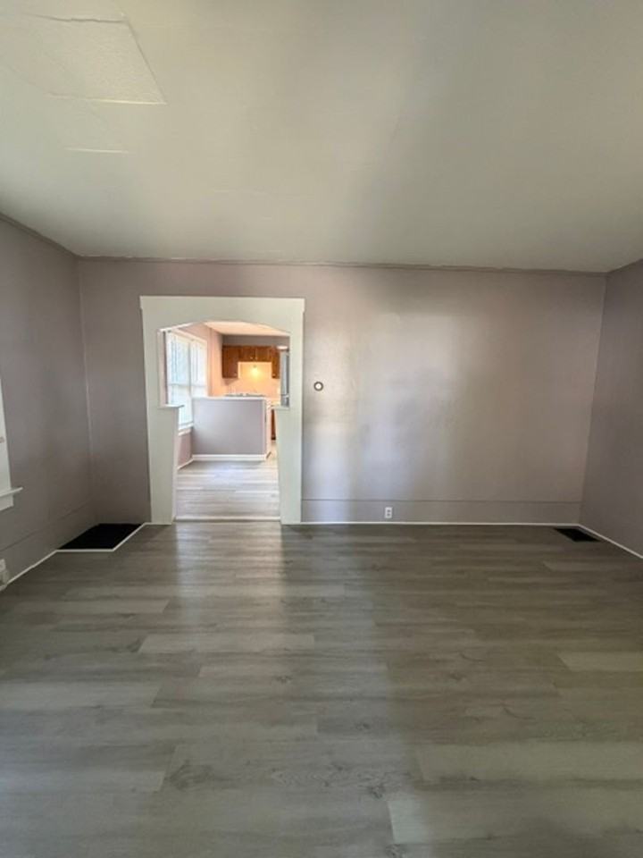 2426 Adams St - Photo 3 of 19