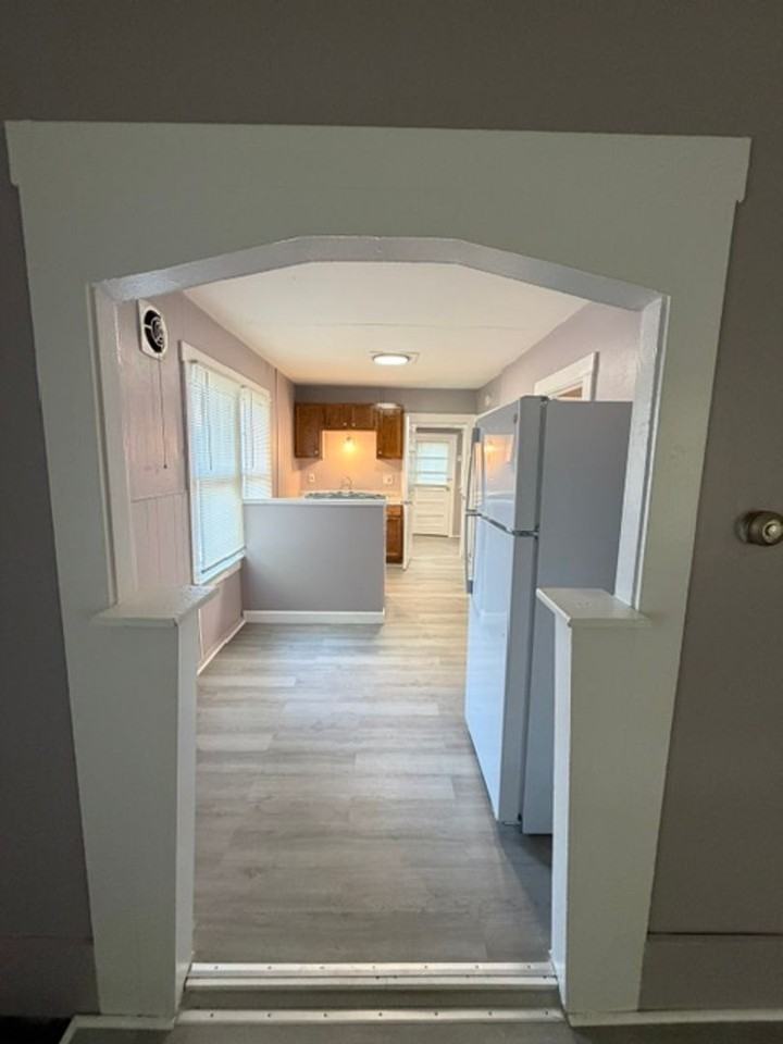 2426 Adams St - Photo 5 of 19