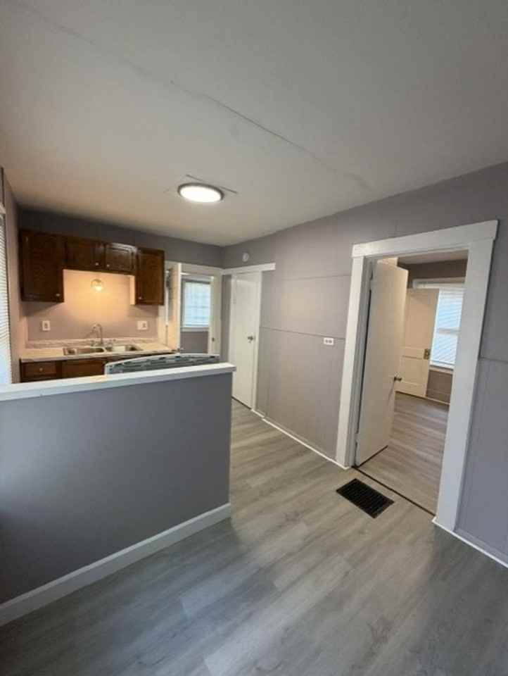2426 Adams St - Photo 6 of 19