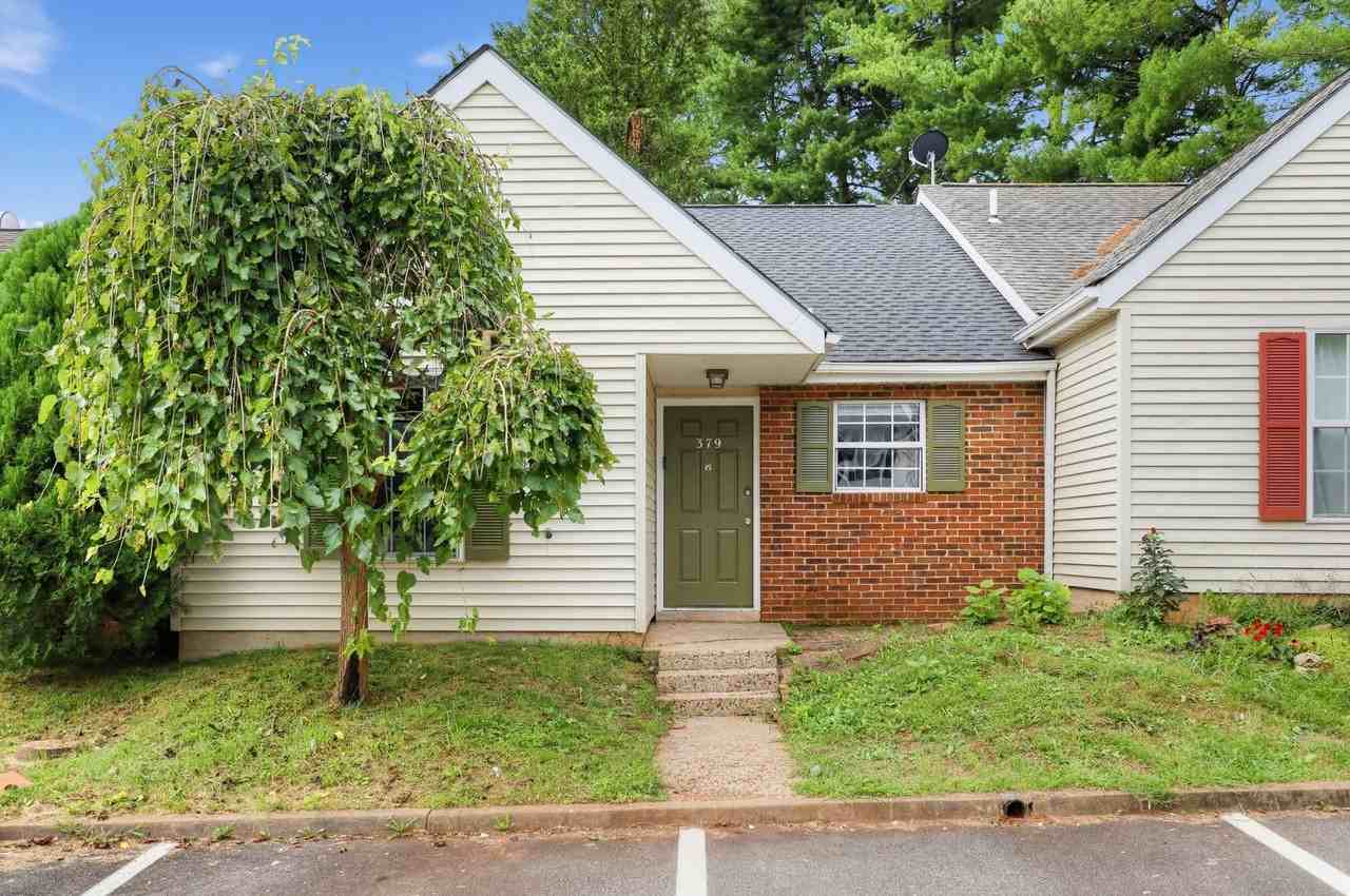 379 Lafayette Dr - Photo 3 of 20