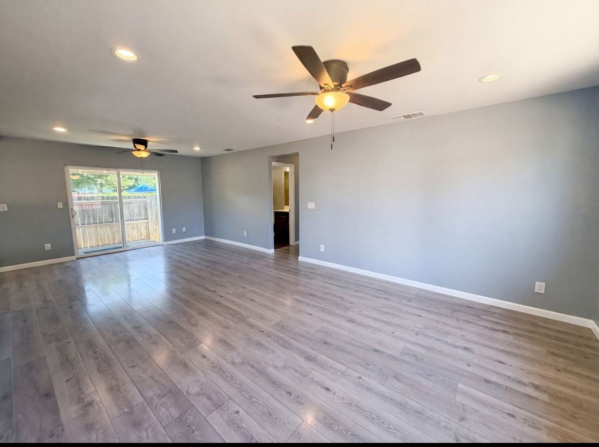 3712 Ripley St #3713 - Photo 3 of 6