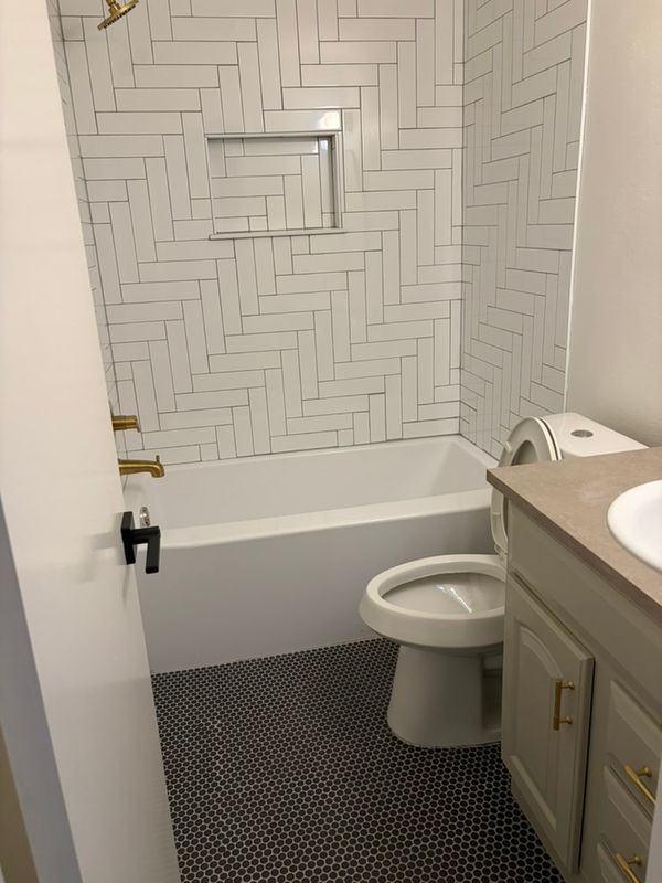 10510 School House Ln - Photo 5 of 6
