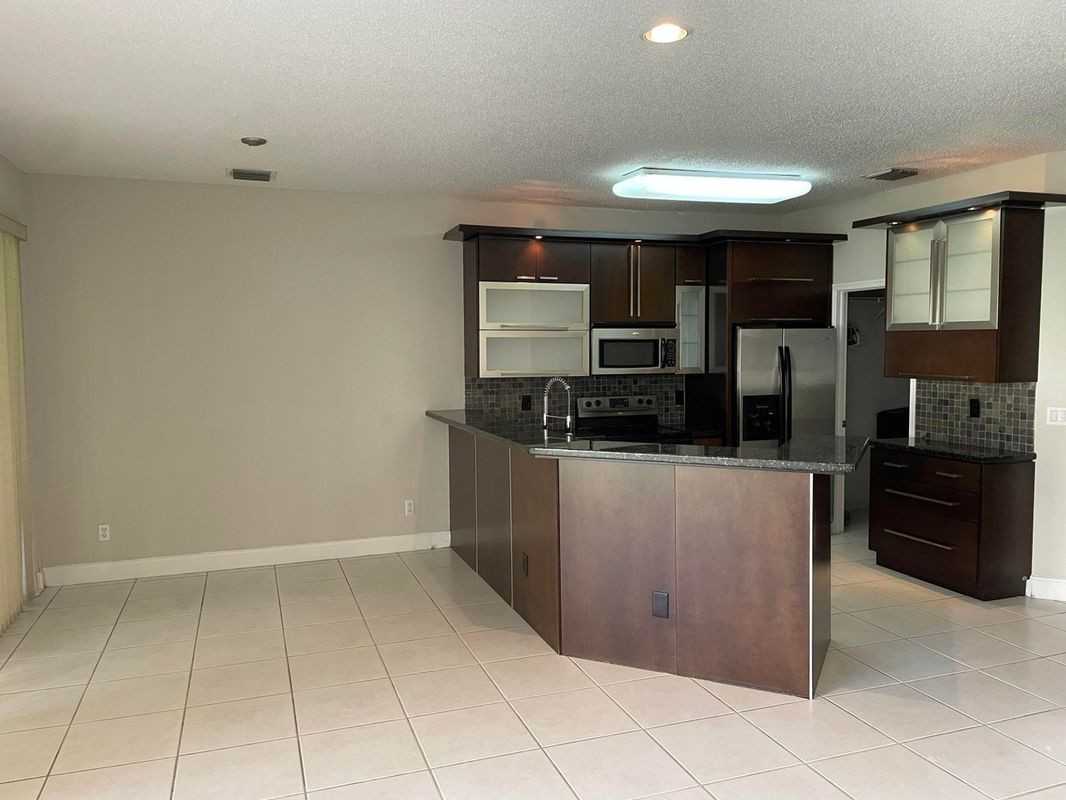 23395 Water Cir - Photo 2 of 5
