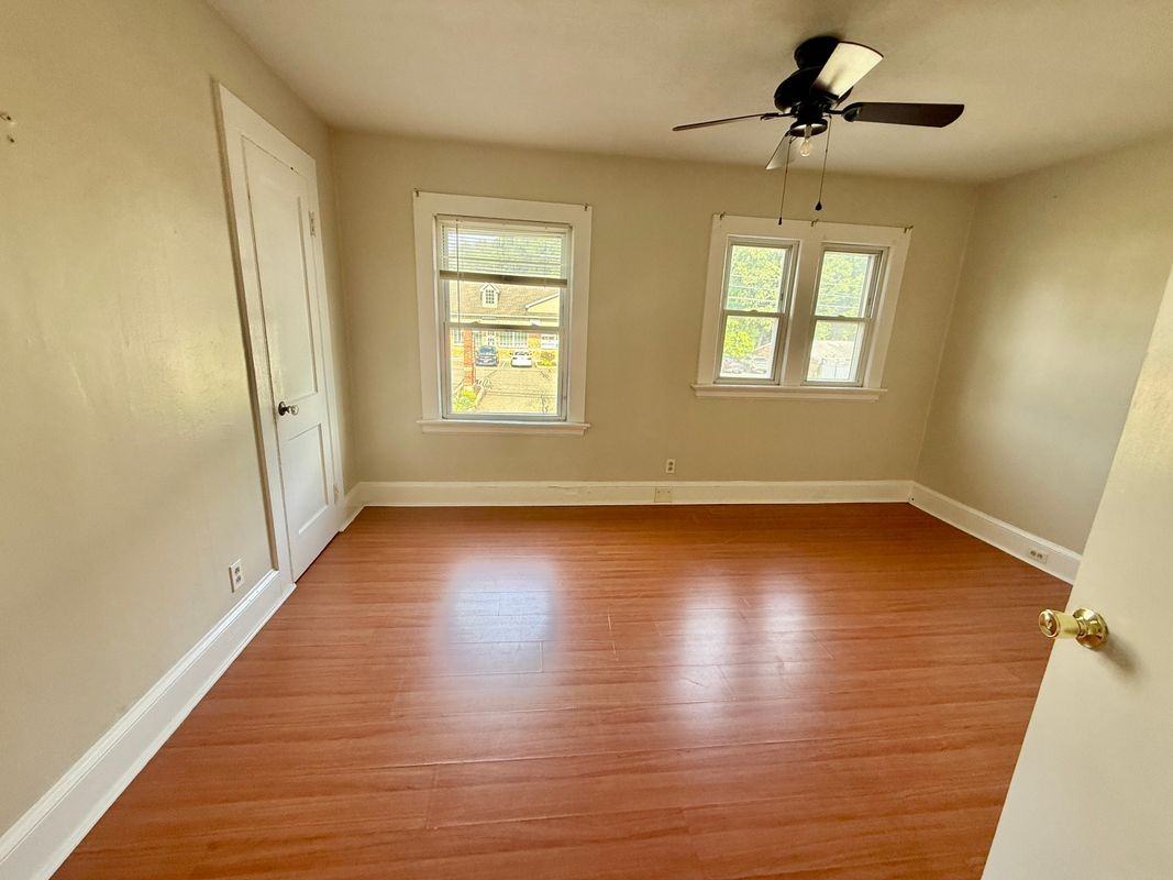 209 Davis St - Photo 6 of 7