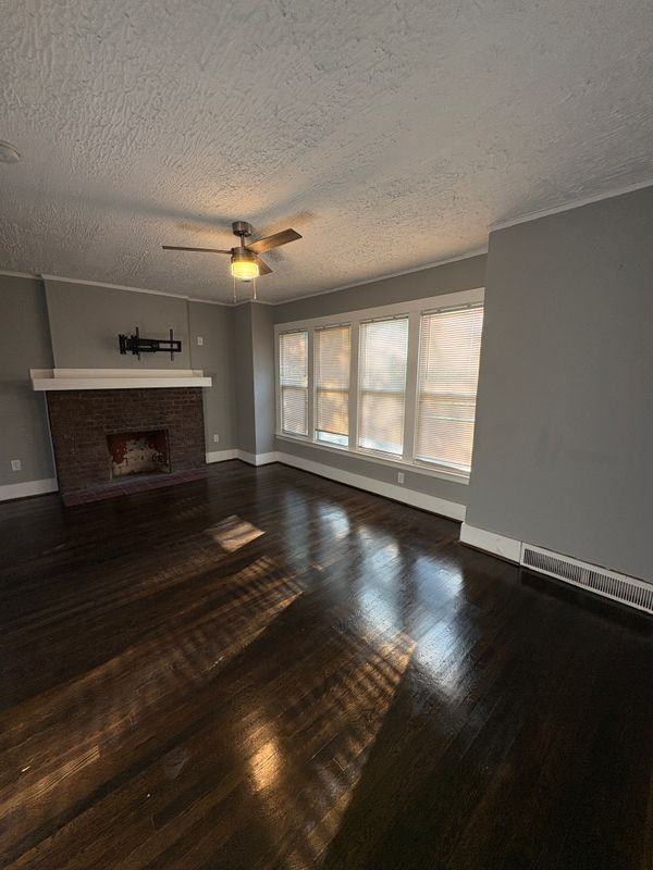5104 S Clarendon St - Photo 2 of 15