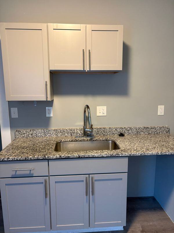 5104 S Clarendon St - Photo 6 of 15