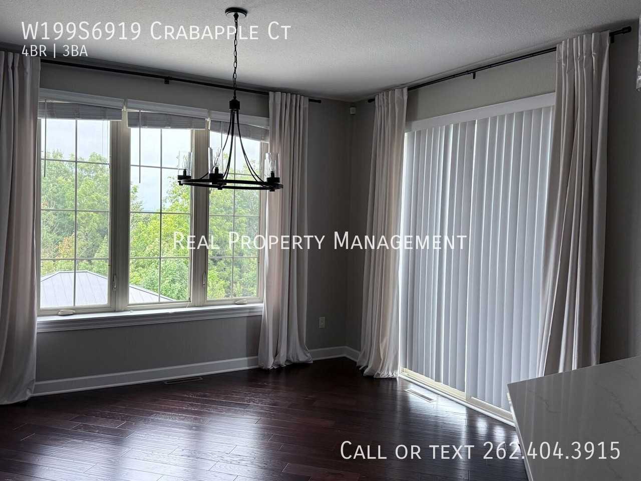 W199S6919 Crabapple Ct - Photo 6 of 22