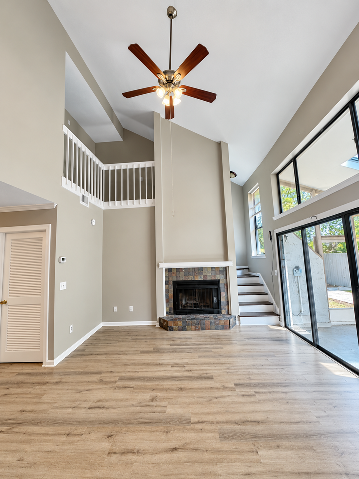 1197 Romaine Cir W #NA - Photo 3 of 31