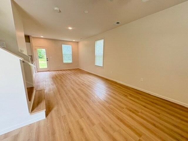 215 W Chappell St - Photo 3 of 16