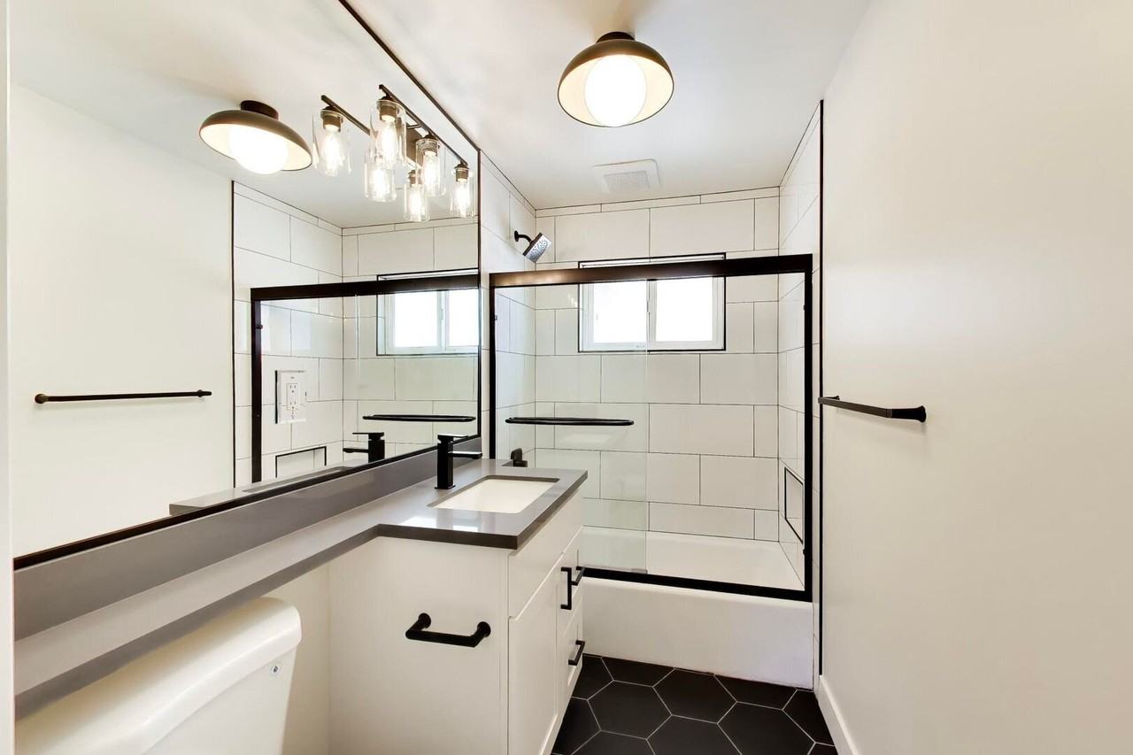 1265 Oak Grove Ave #07 - Photo 6 of 8