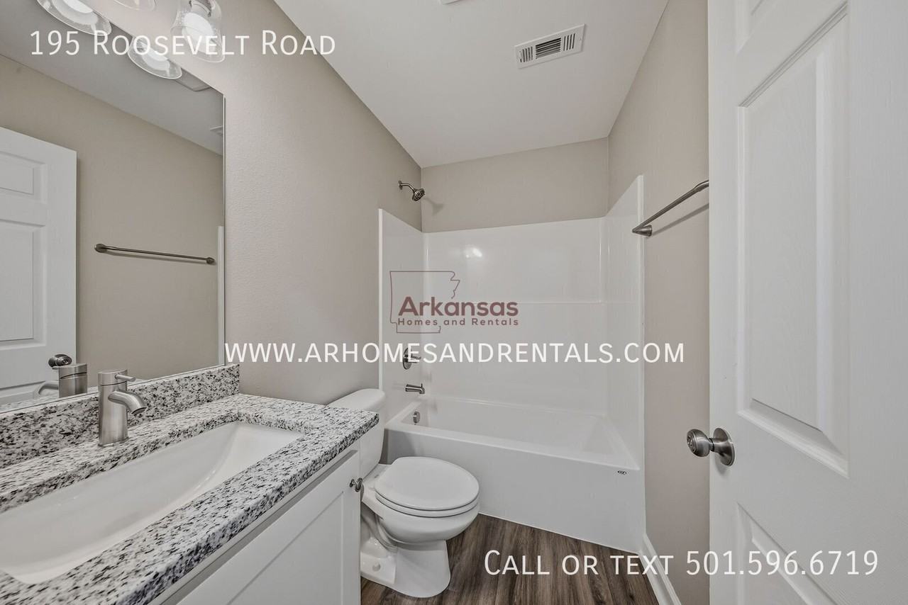 195 Roosevelt Rd - Photo 6 of 17