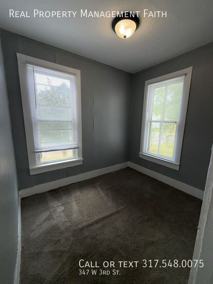 347 W 3rd St - Photo 5 of 16