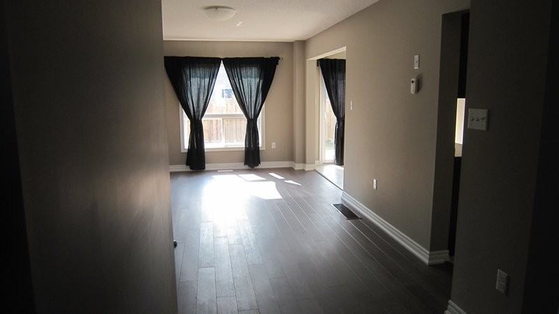 106 Sydenham Wells - Photo 4 of 17
