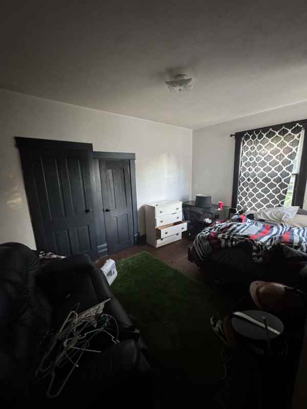 423 Dodge St #1 - Photo 3 of 11