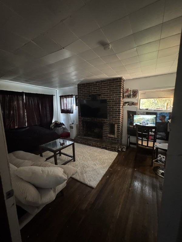423 Dodge St #1 - Photo 4 of 11