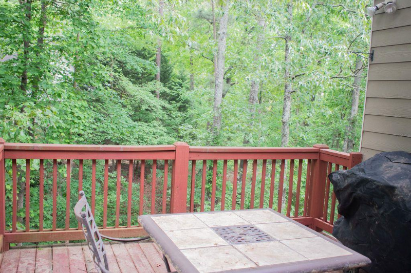 1028 Queensbury Run - Photo 4 of 40